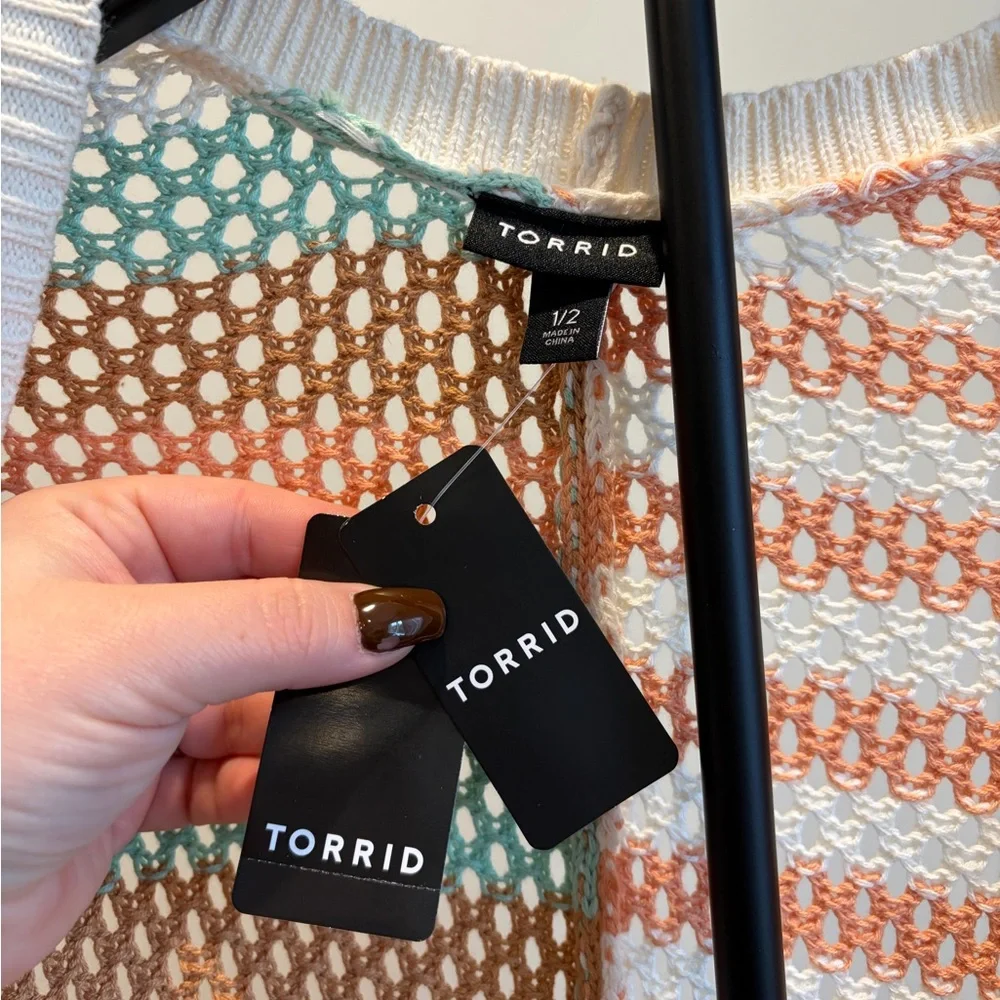 Brand new Torrid Multicolor Striped Knit Cover